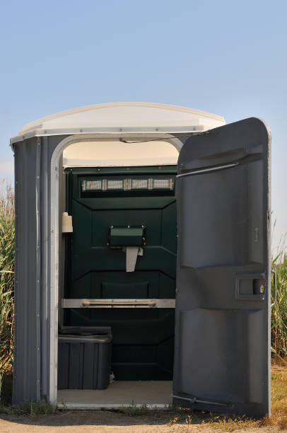 Best Portable restroom trailer rental  in Ceresco, NE